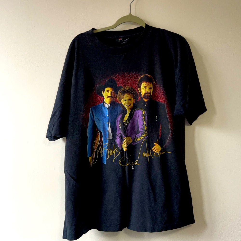 Reba and Brooks and Dunn tour tee